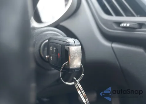 2015 Chevrolet Equinox 1Lt z USA, uszkodzony, nr VIN 2GNALBEK1F1161639